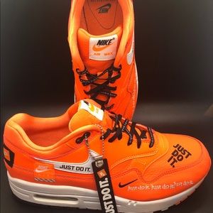 NEW Nike Women’s Air Max 1 LX ‘Just Do It’